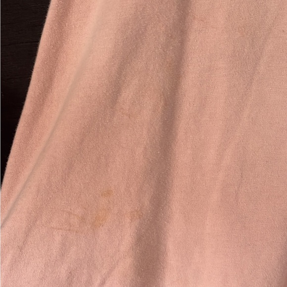 Peach guess T-shirt - Picture 2 of 2